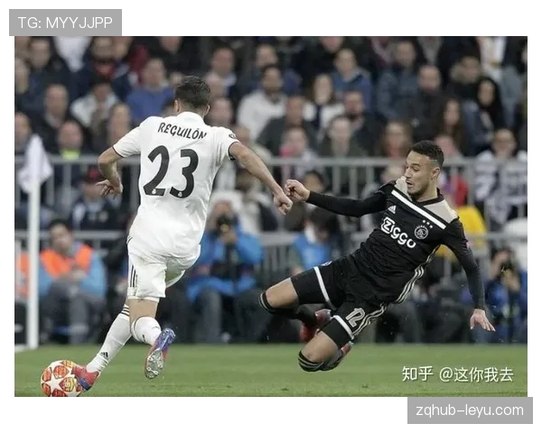 阿贾克斯防线回稳防守见效 夺冠希望再度升温
