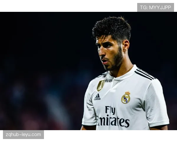 阿森西奥在逆转中展现超凡球技，灵动盘带助力球队表现稳健