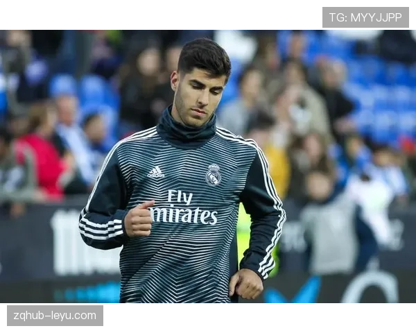 阿森西奥左脚表现稳健，魔术师般突破持续提升